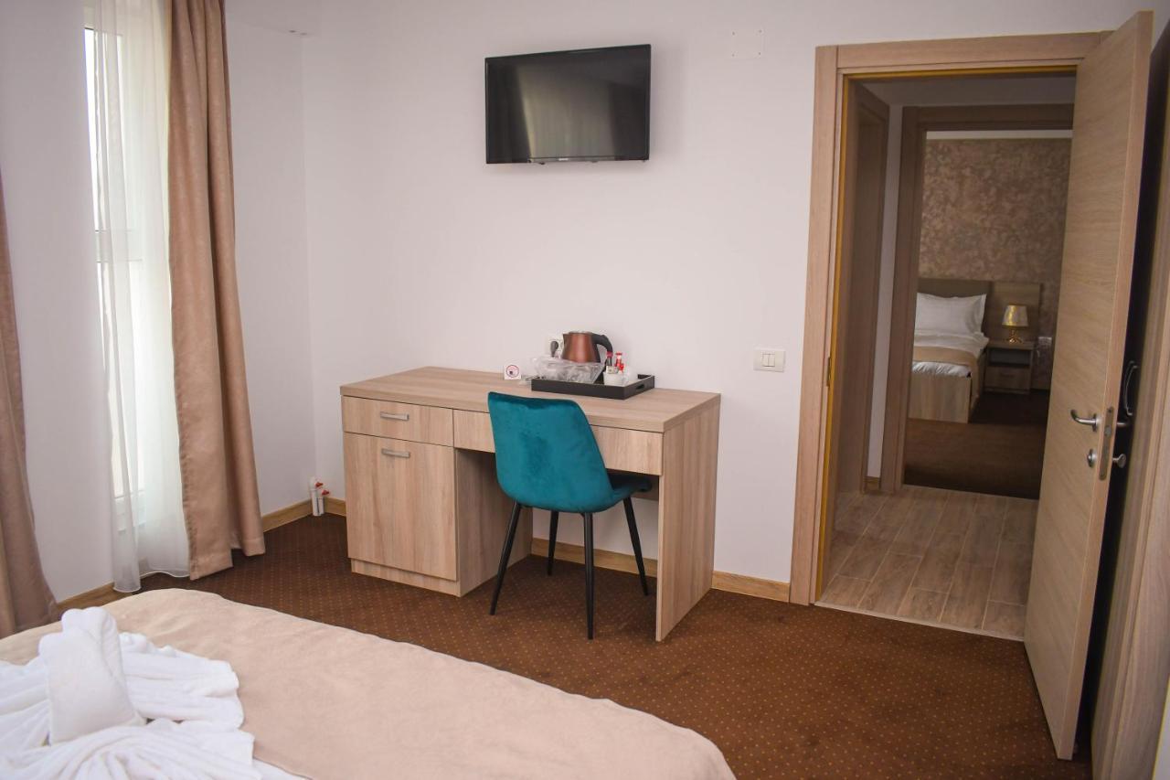 Casa Topaz Mamaia Nord Năvodari Exteriör bild