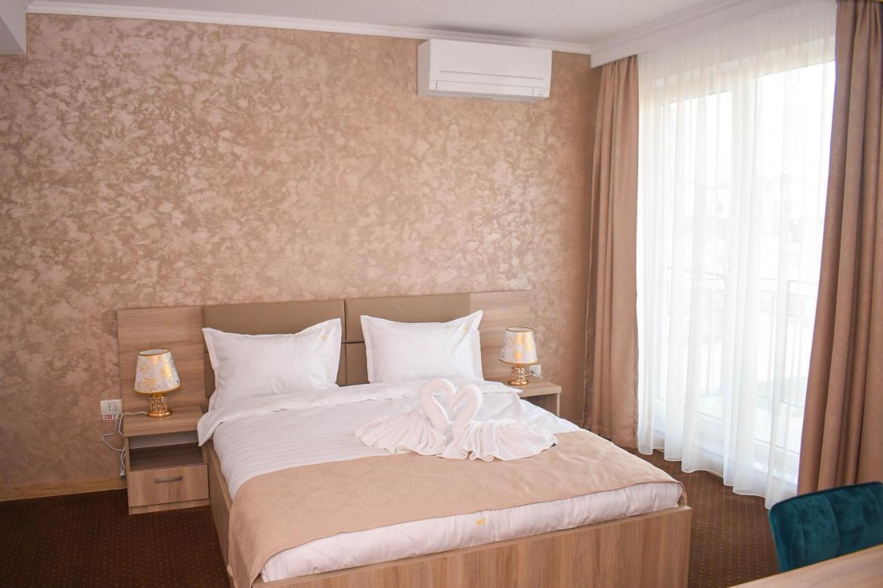 Casa Topaz Mamaia Nord Năvodari Exteriör bild